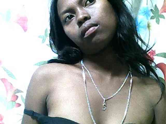SarahHot webcam