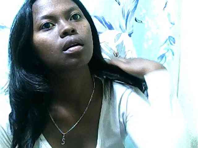 SarahHot webcam