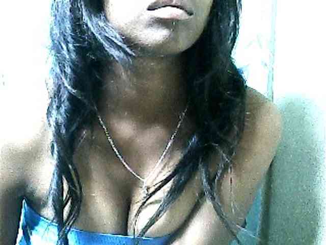 SarahHot webcam