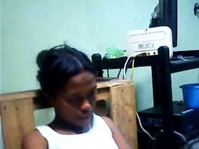 Model: SarahHot