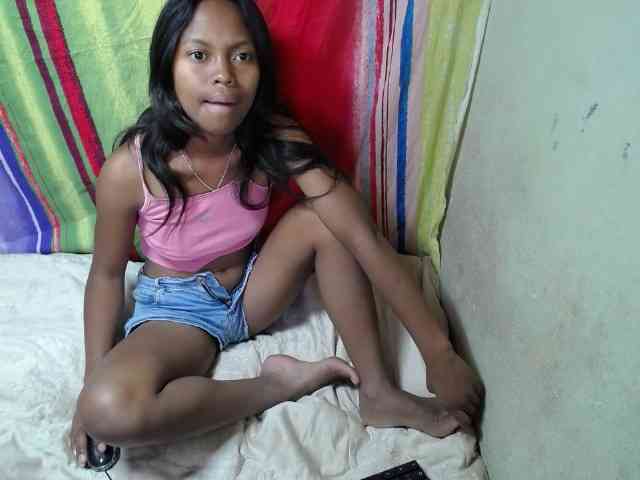 SarahHot webcam