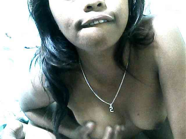 SarahHot webcam