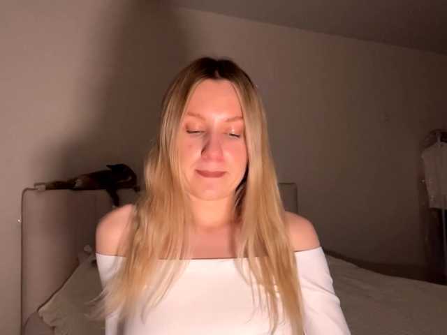 LinnEskeets live cam preview