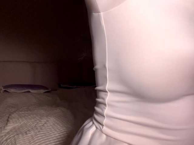 LinnEskeets live cam preview