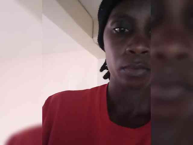 Cheekychiq webcam