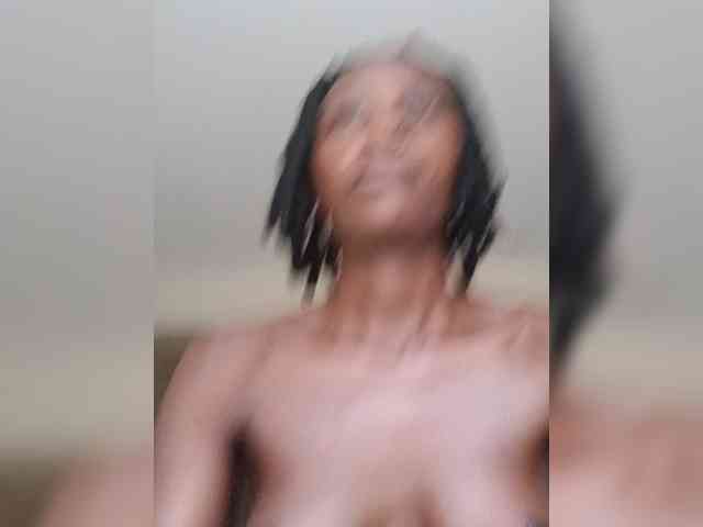 Cheekychiq webcam