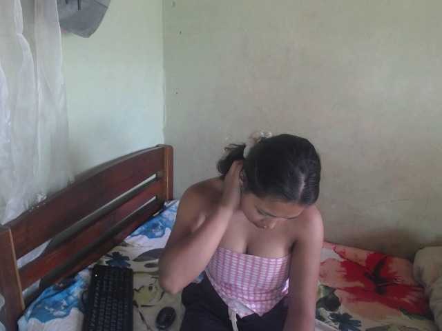 AmeliaHot