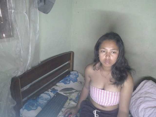 AmeliaHot