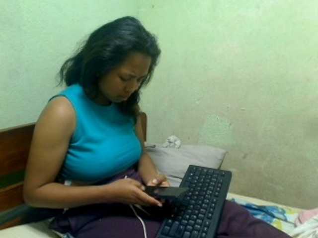 AmeliaHot live cam on BongaCams