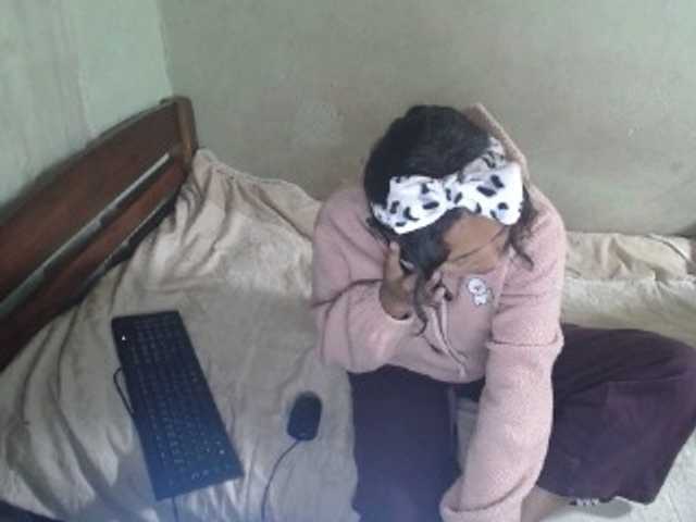 AmeliaHot