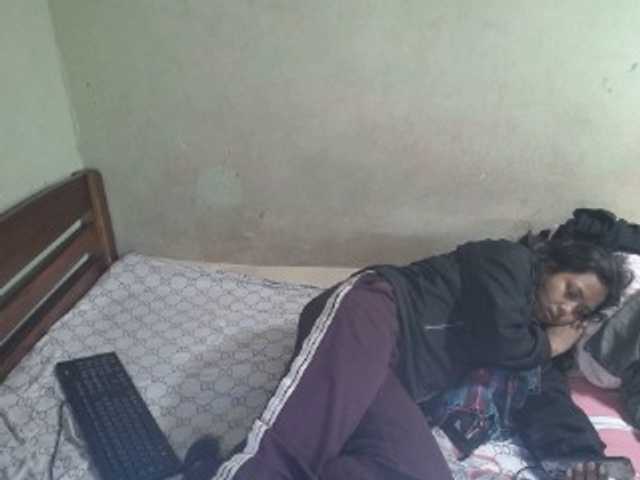 AmeliaHot