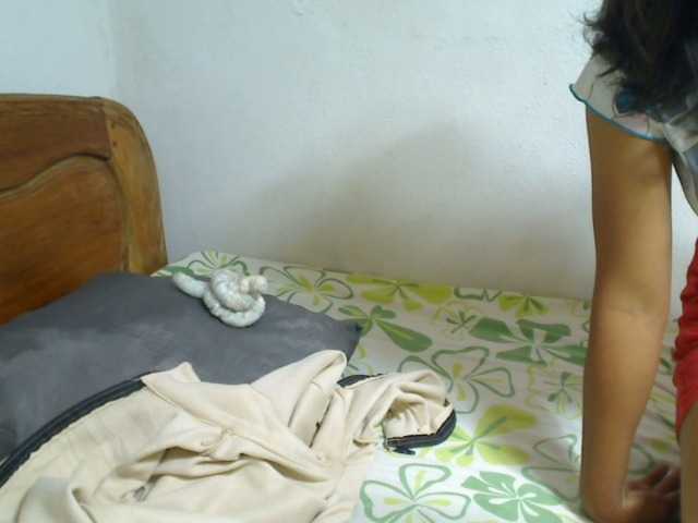 AmeliaHot