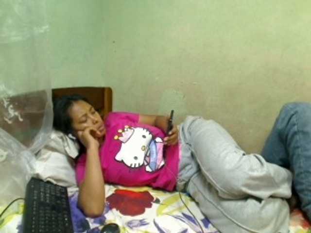 AmeliaHot
