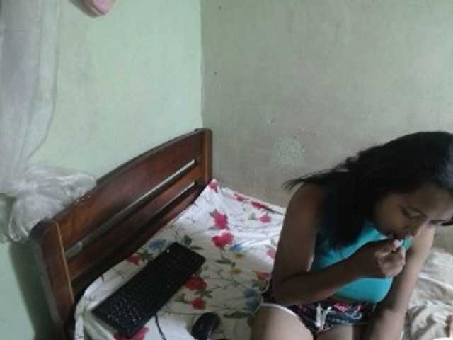 AmeliaHot
