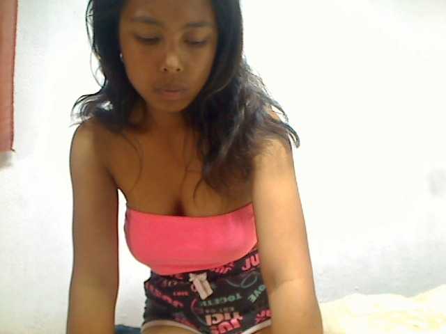 AmeliaHot
