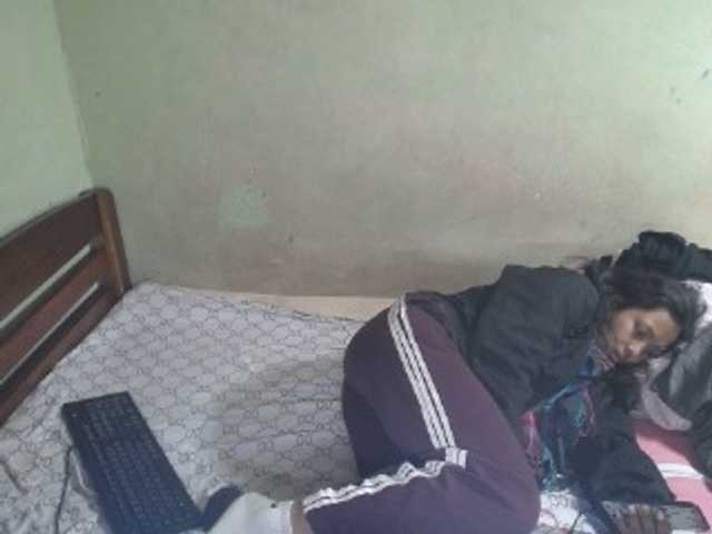 AmeliaHot
