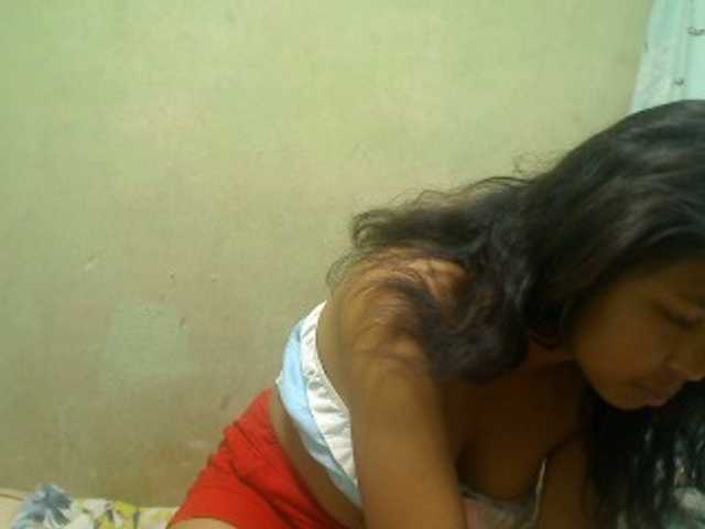 AmeliaHot