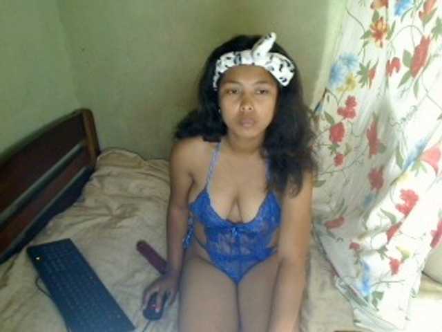 AmeliaHot