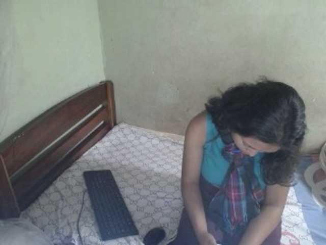AmeliaHot