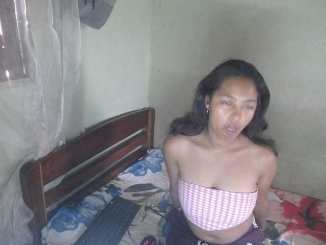 AmeliaHot