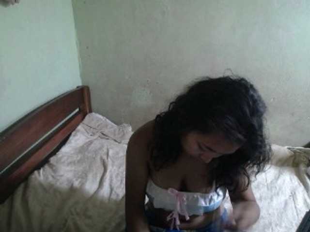 AmeliaHot live cam on BongaCams