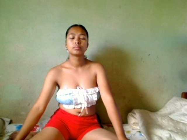 AmeliaHot live cam on BongaCams