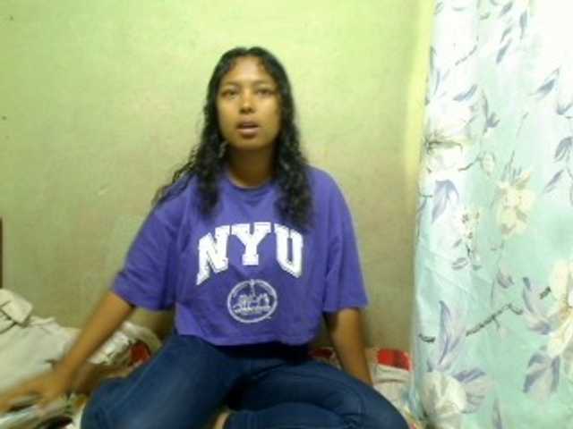 AmeliaHot