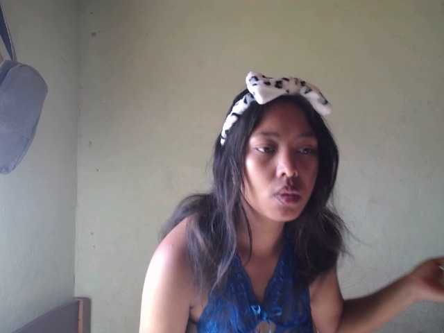 AmeliaHot
