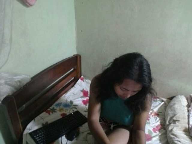 AmeliaHot