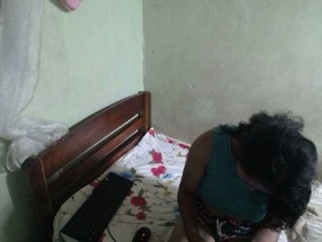AmeliaHot