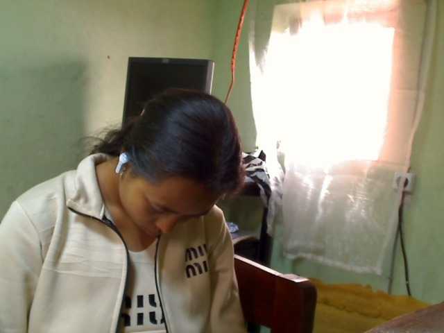 AmeliaHot live cam on BongaCams