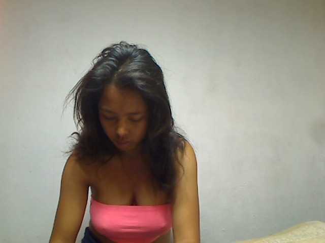AmeliaHot live cam on BongaCams