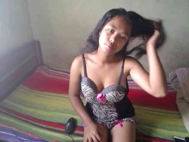 AmeliaHot