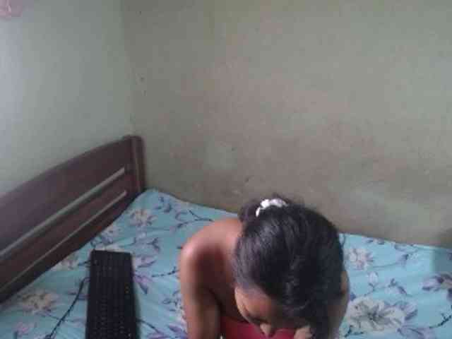 AmeliaHot