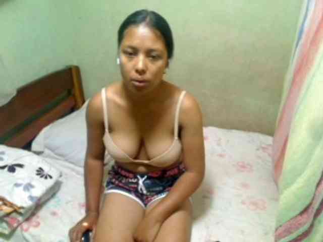 AmeliaHot webcam