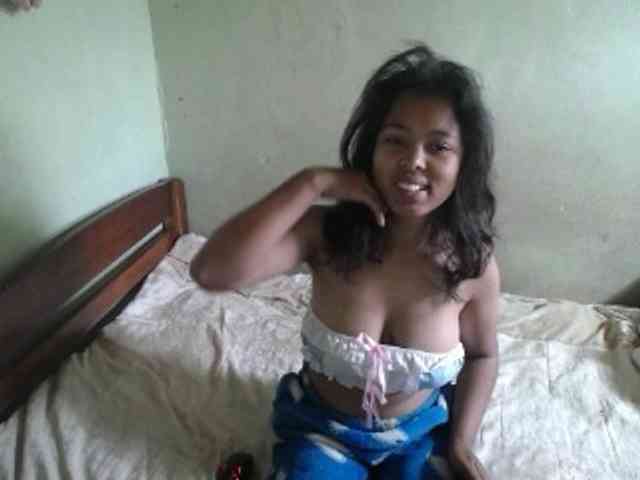 AmeliaHot webcam