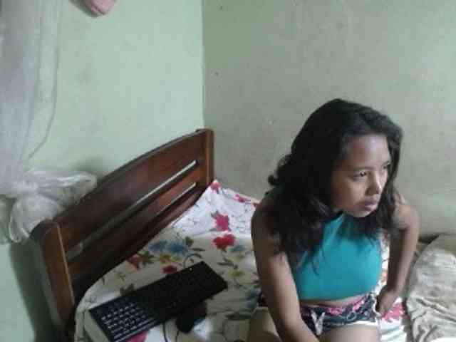 AmeliaHot