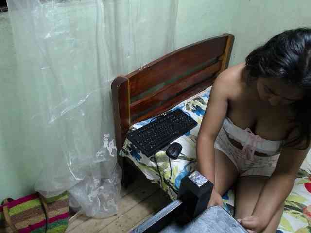AmeliaHot webcam