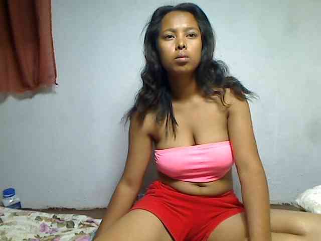AmeliaHot