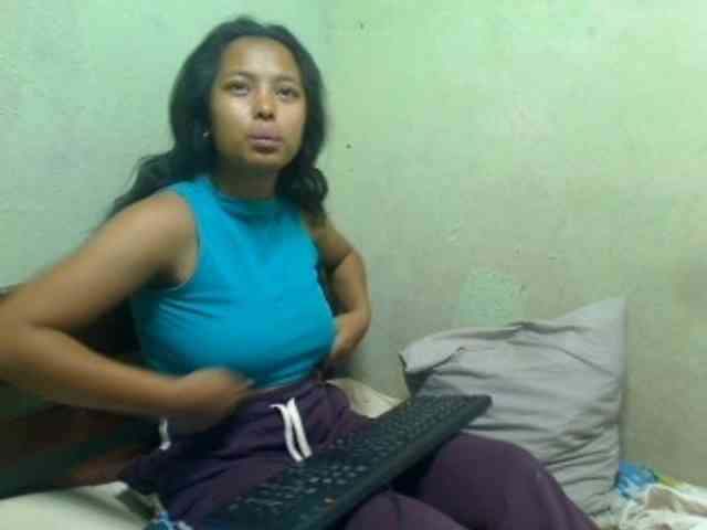AmeliaHot
