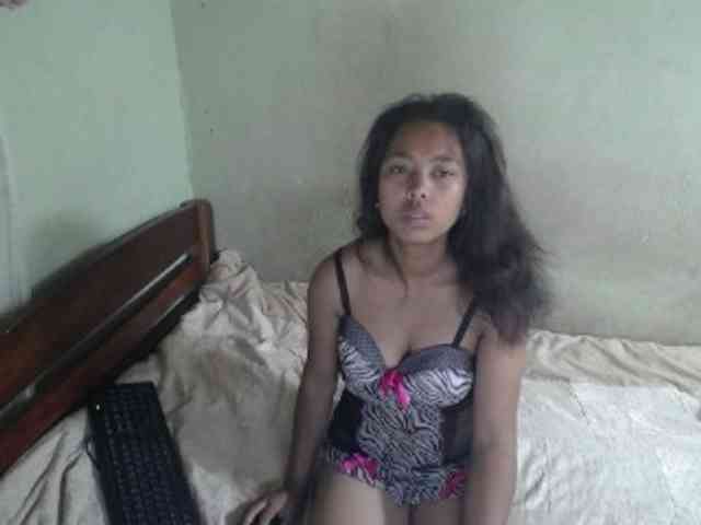 AmeliaHot webcam