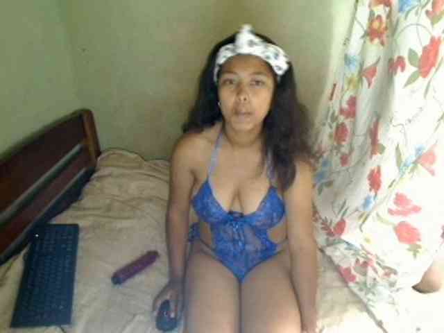 AmeliaHot