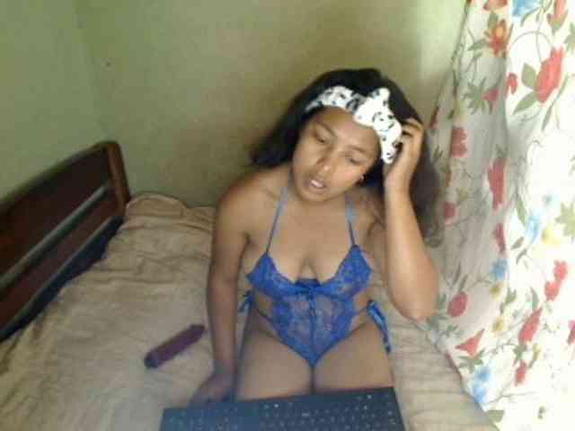 AmeliaHot webcam