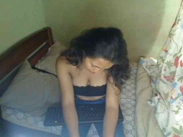 AmeliaHot webcam