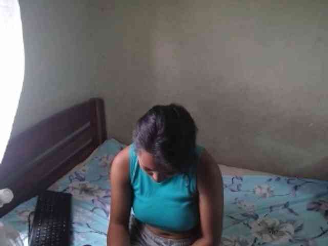AmeliaHot