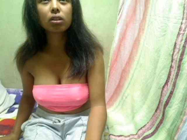 AmeliaHot
