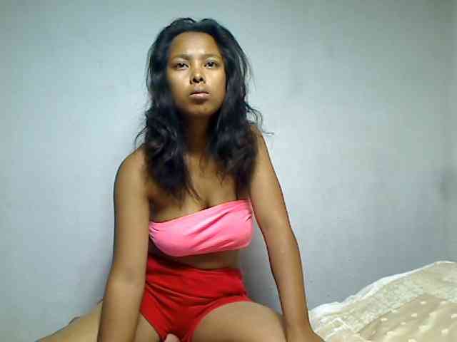AmeliaHot