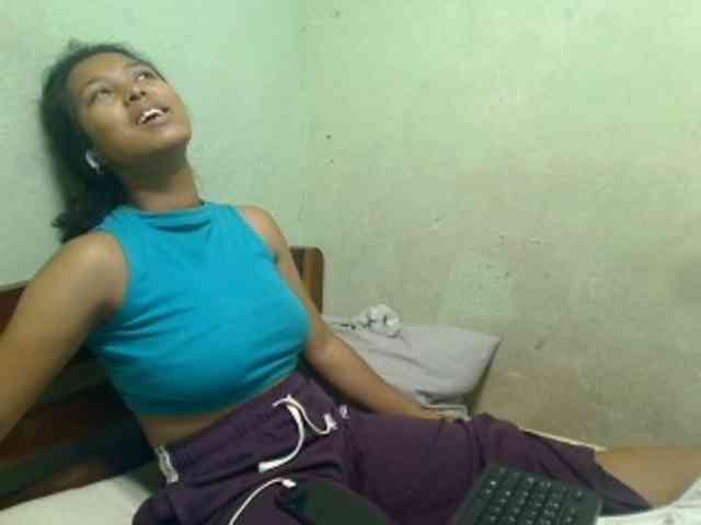 AmeliaHot