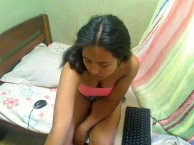 AmeliaHot