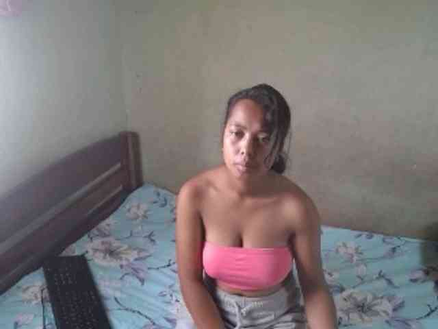 AmeliaHot